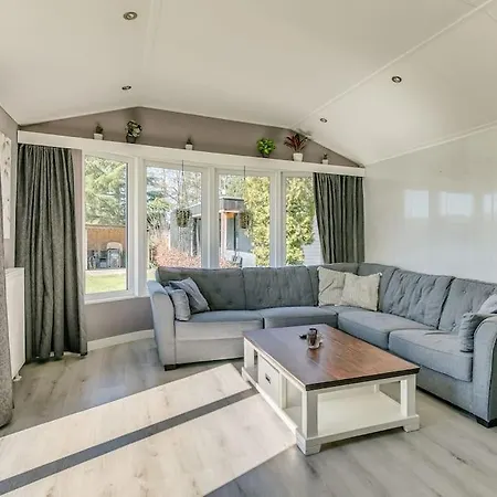 4-pers. Chalet Met Eigen Parkeerplaats In Veluwe بوتِنْ