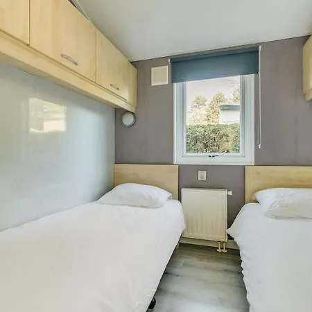 Chalet 4-pers. Chalet Met Eigen Parkeerplaats In Veluwe