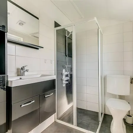 4-pers. Chalet Met Eigen Parkeerplaats In Veluwe