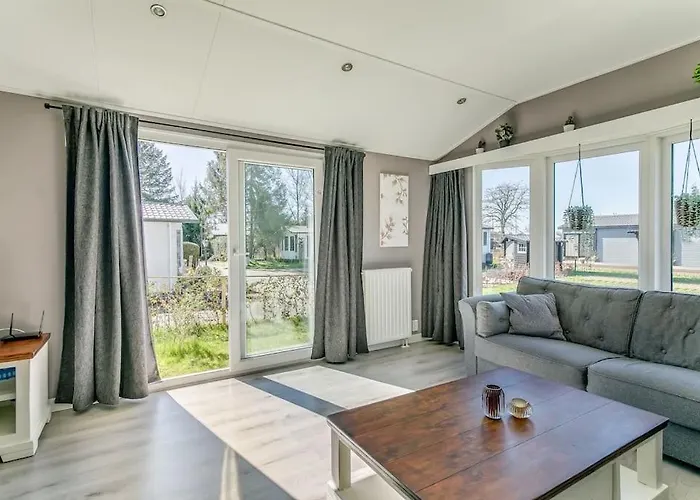 4-pers. Chalet Met Eigen Parkeerplaats In Veluwe Alpehytte